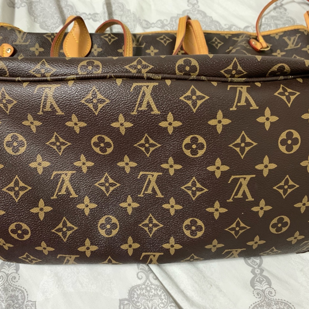Authentic LV  tote bag